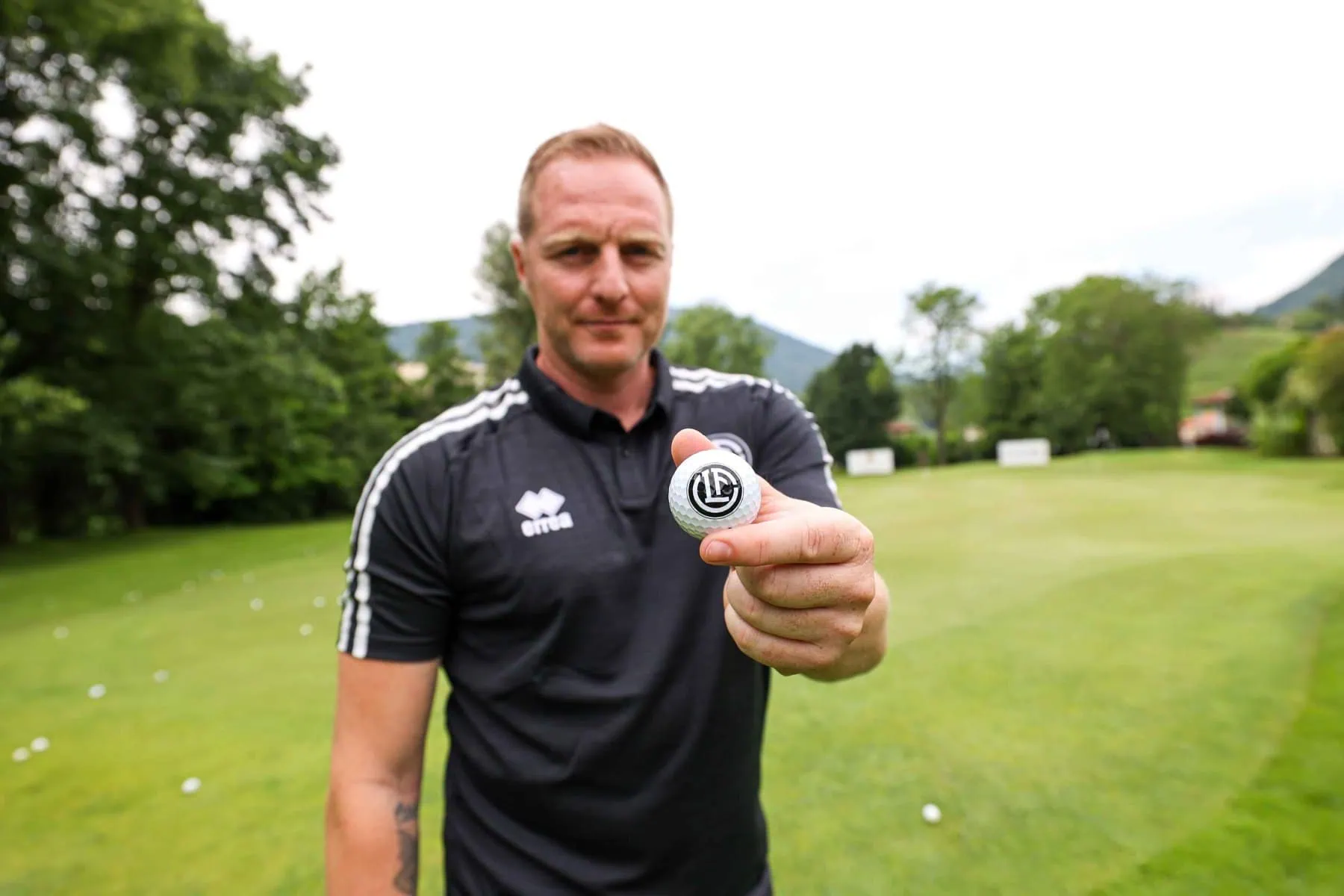 Magliaso: torneo FC Lugano Golf Trophy. Nella foto, un momento durante il torneo.
© Ti-Press / Mattia Martegani Magliaso: torneo FC Lugano Golf Trophy. Nella foto, un momento durante il torneo.
© Ti-Press / Mattia Martegani