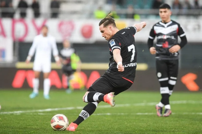 Anche Mickaël Facchinetti bianconero fino al 2023