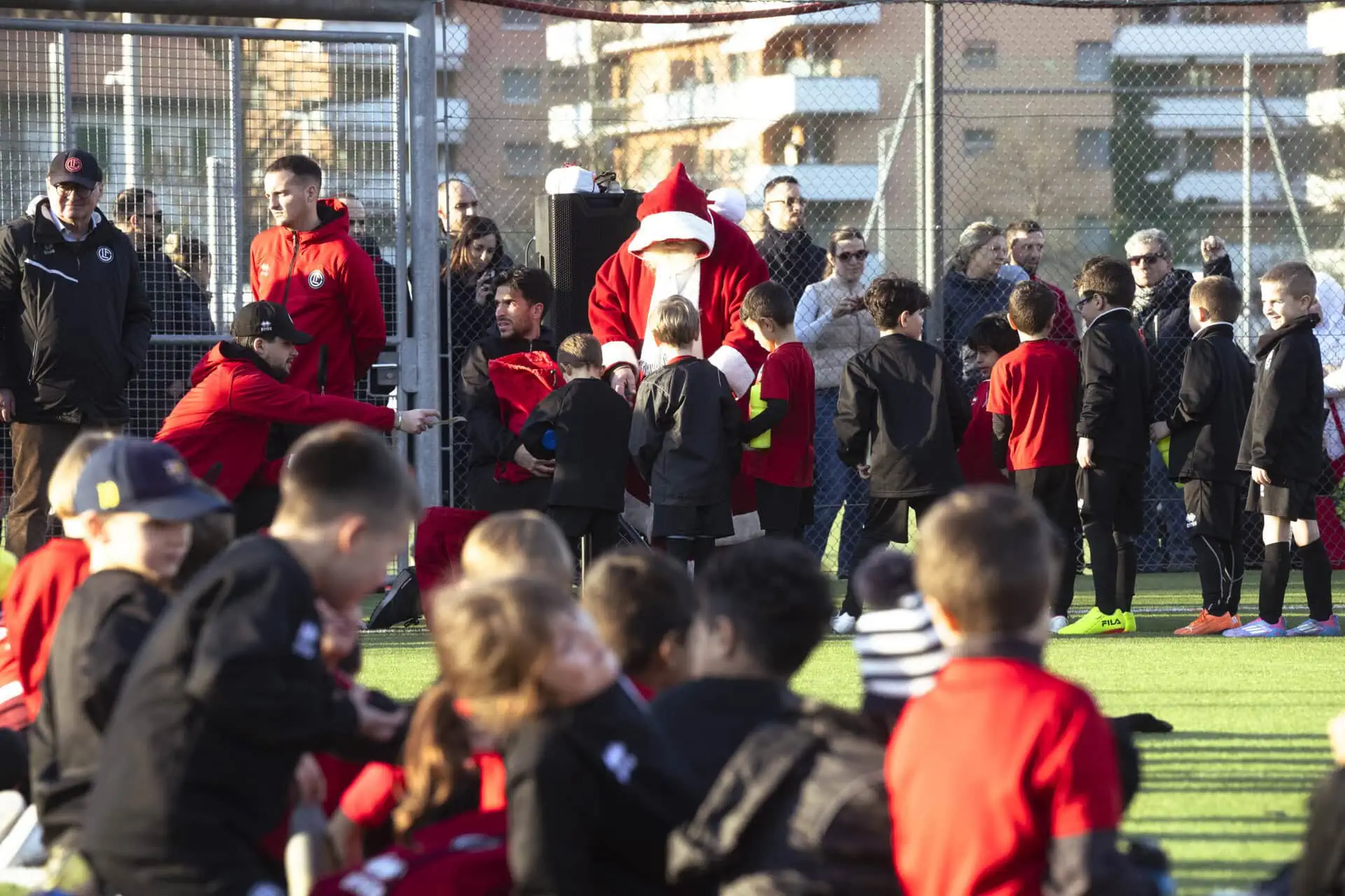 Babbo Natale in visita alla Scuola Calcio 2 Babbo Natale in visita alla Scuola Calcio 2