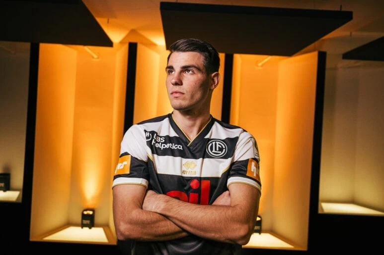 PORTRAIT SU Georgios Koutsias