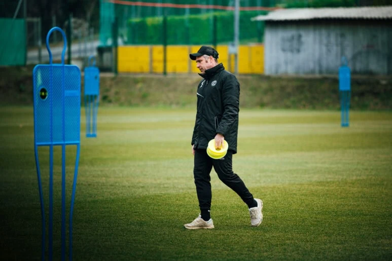 "CONTRO LE CAVALLETTE SERVIRA' MOLTA PAZIENZA"